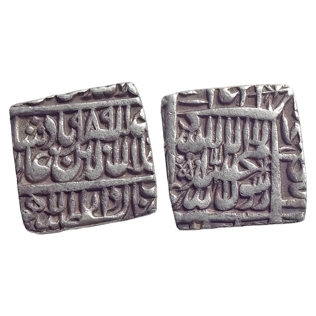 Mughal Akbar Dar us-Sultanat Lahore Mint Silver Square Rupee