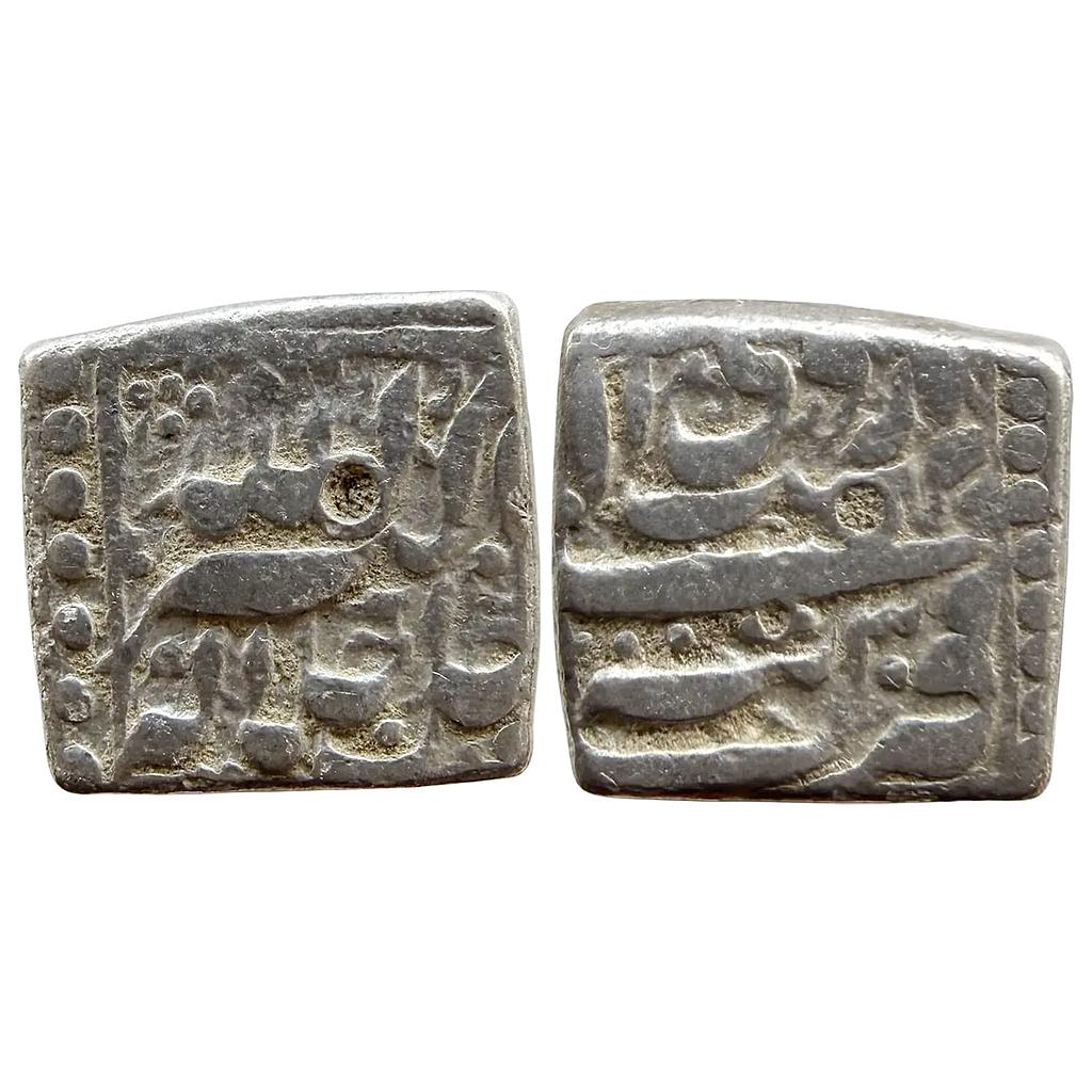 Mughal Akbar Tatta Mint Ilahi Month Ardibihisht Taurus Silver Square Rupee
