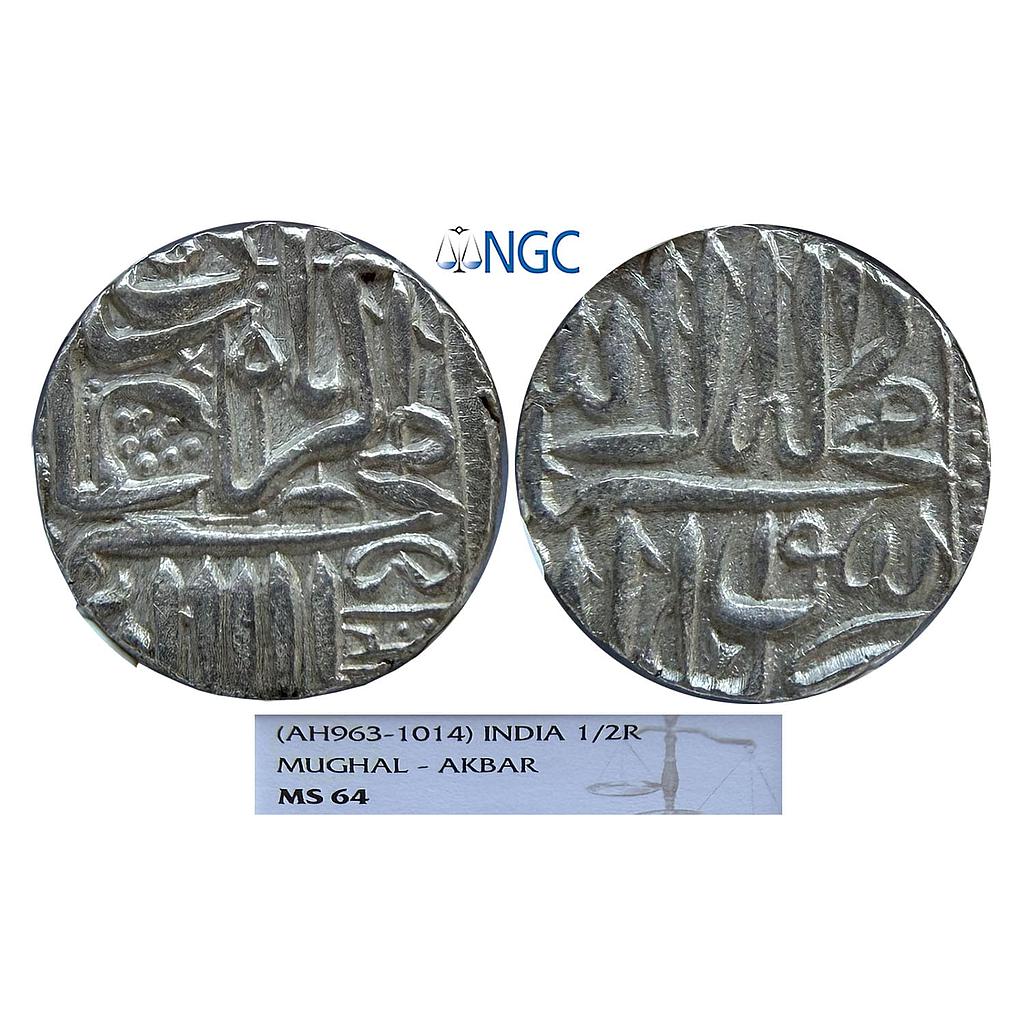 Mughal Akbar Mulher Mint Silver 1/2 Mahmudi